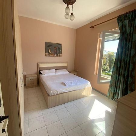 Vollga Promenade Lovely 2 Bedroom Apartment Durrës Eksteriør billede