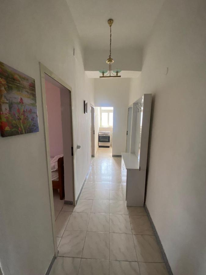 Vollga Promenade Lovely 2 Bedroom Apartment Durrës Eksteriør billede